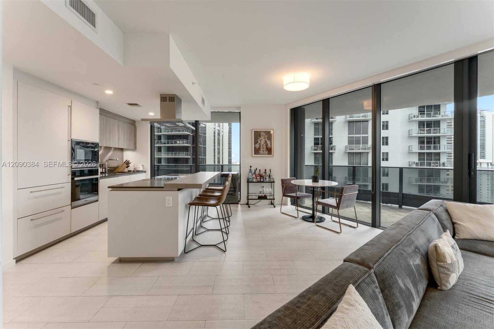 1000 Brickell Plaza 2401 — photo 7