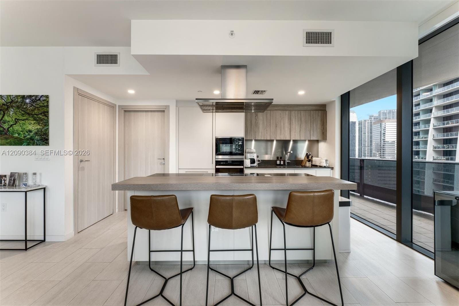 1000 Brickell Plaza 2401 — photo 8