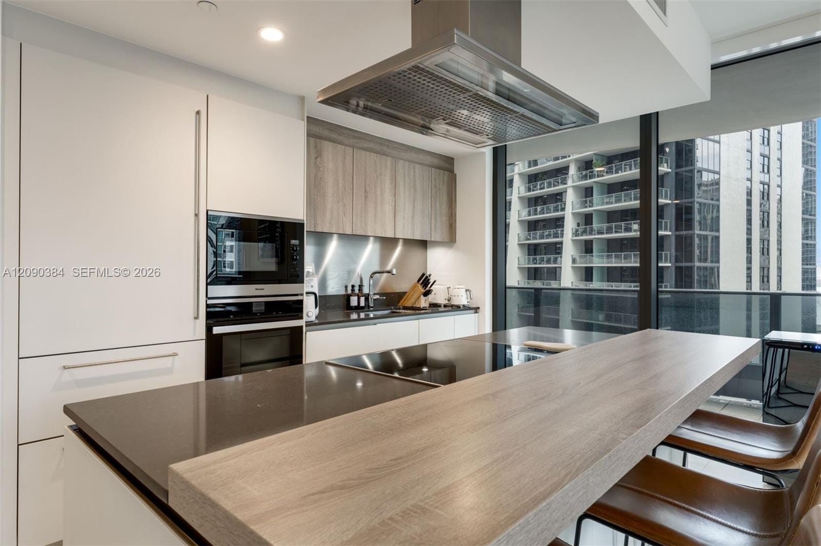 1000 Brickell Plaza 2401 — photo 9