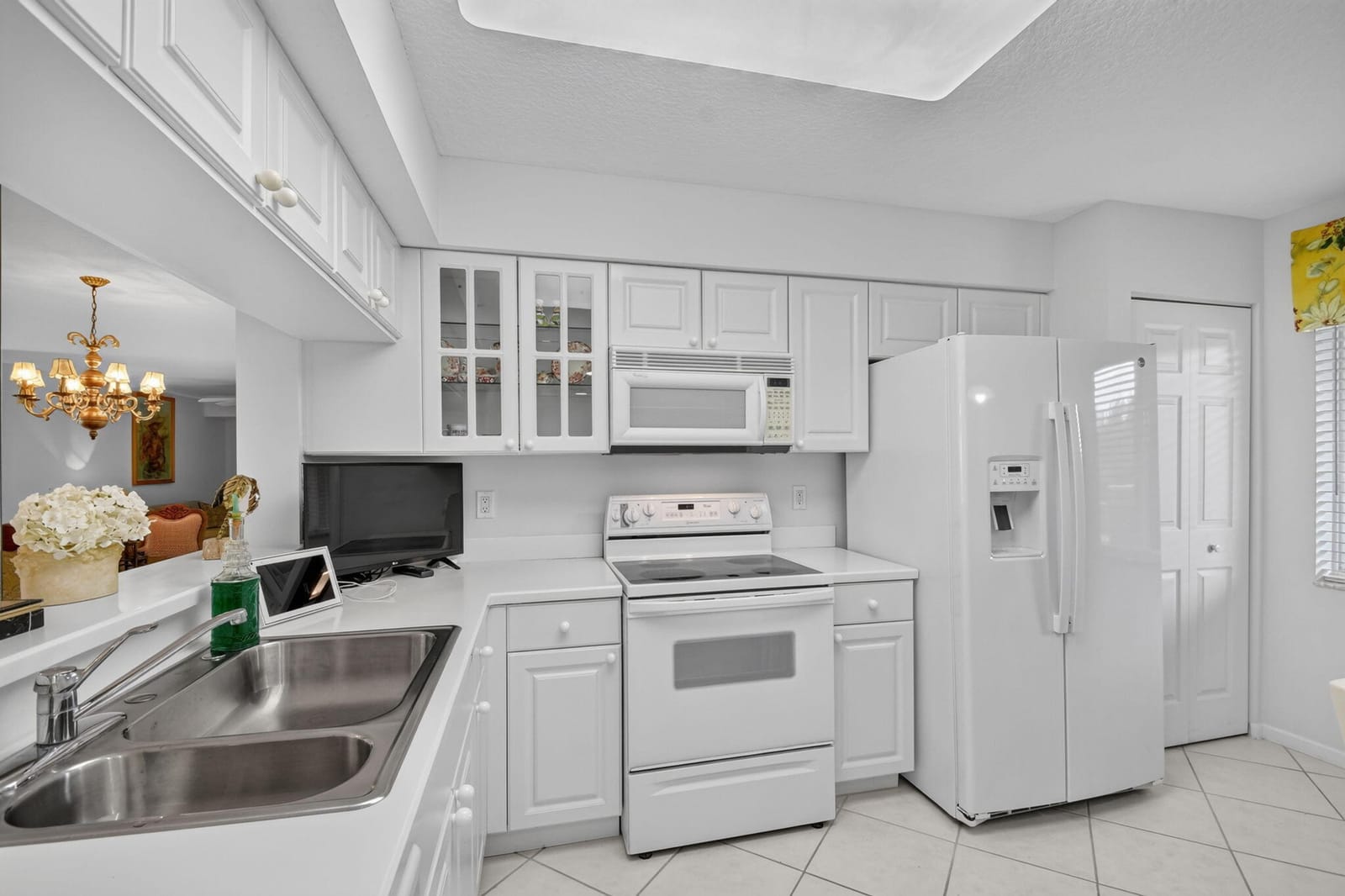 12547 Imperial Isle Drive 303 — photo 9