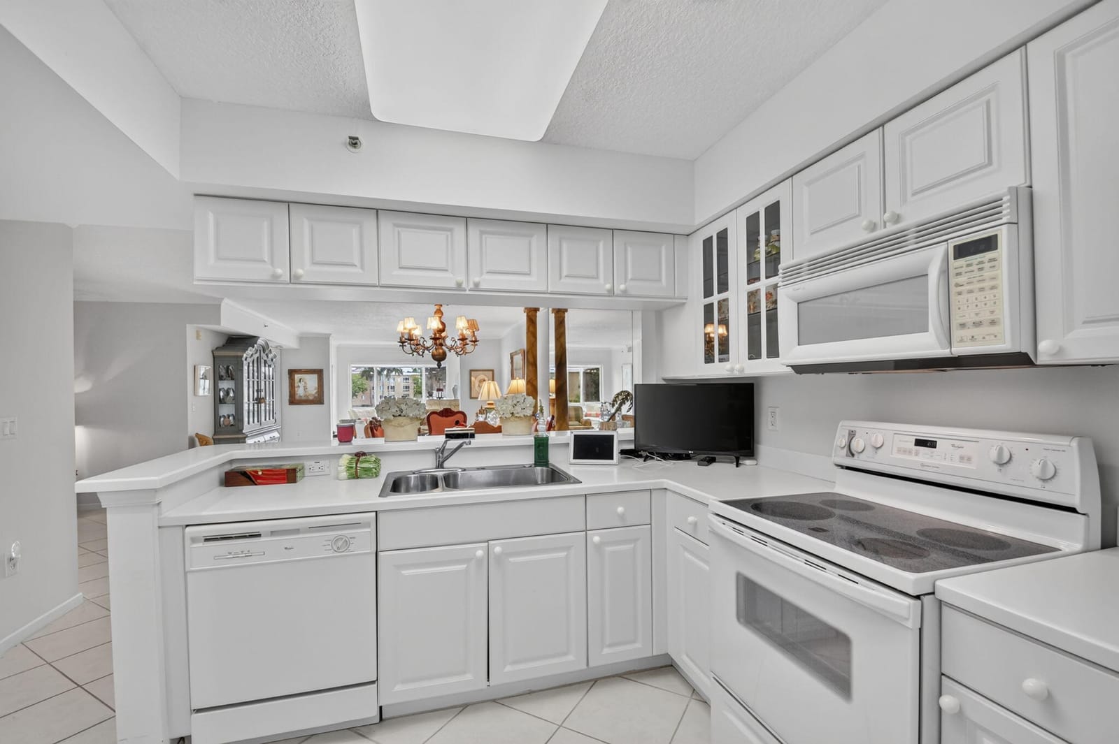 12547 Imperial Isle Drive 303 — photo 10