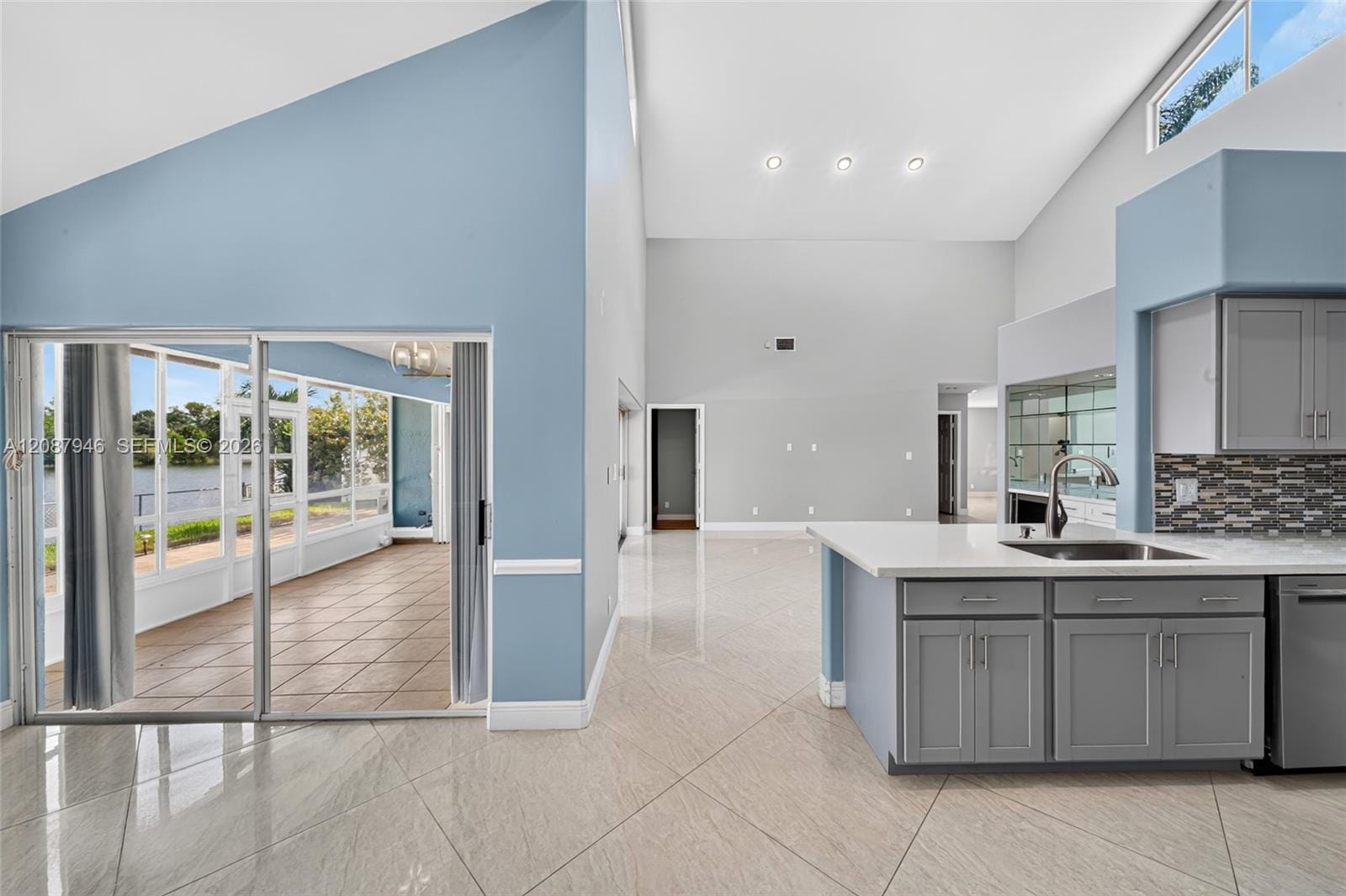 20141 NW 10th Street, Pembroke Pines, FL 33029 photo 2
