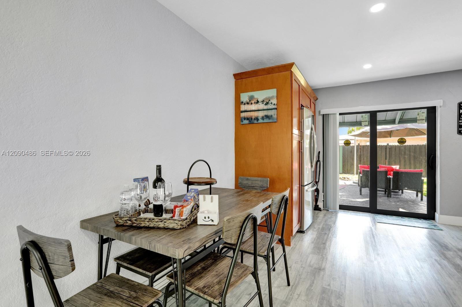 3360 NE 12th Terrace — photo 9