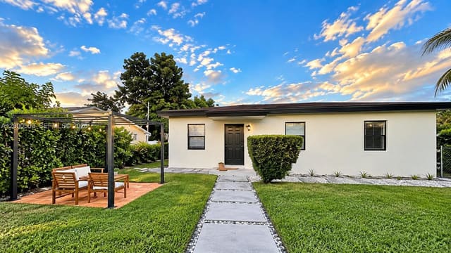 15231 NW 31st Avenue 1, Miami Gardens, FL 33054