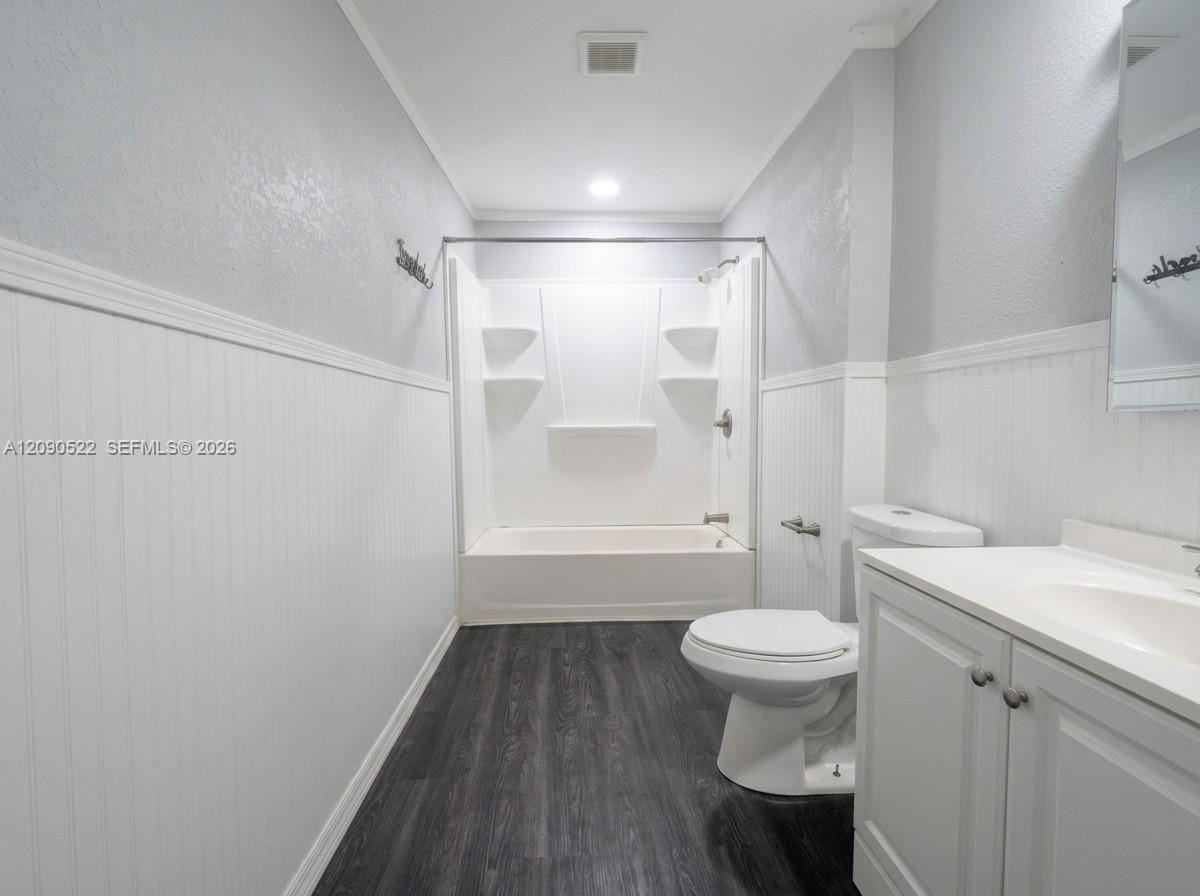 1051 Lake Drive, FL 32055 photo 3