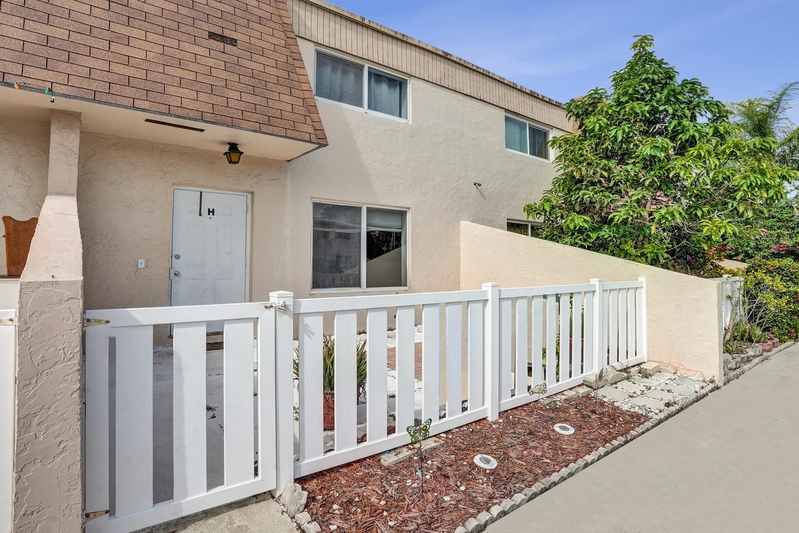 8091 NW 12TH Street H — photo 3