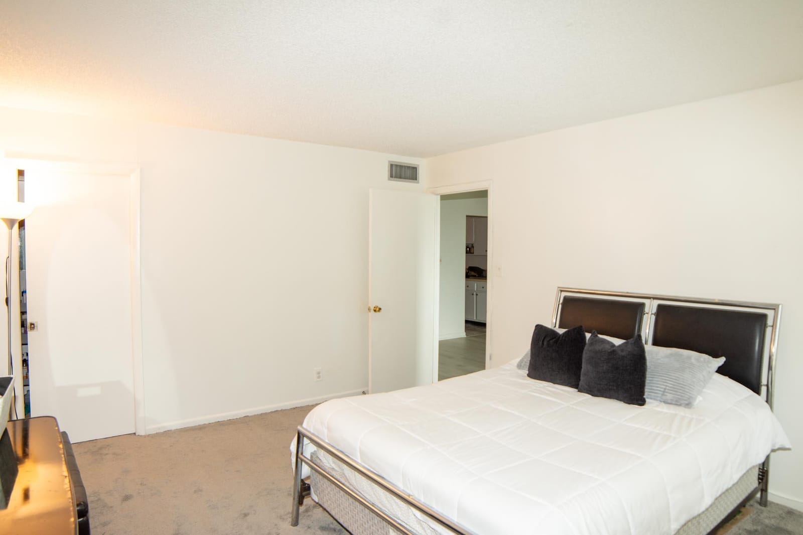 3301 NW 47TH Terrace 403, Lauderdale Lakes, FL 33319 photo 8