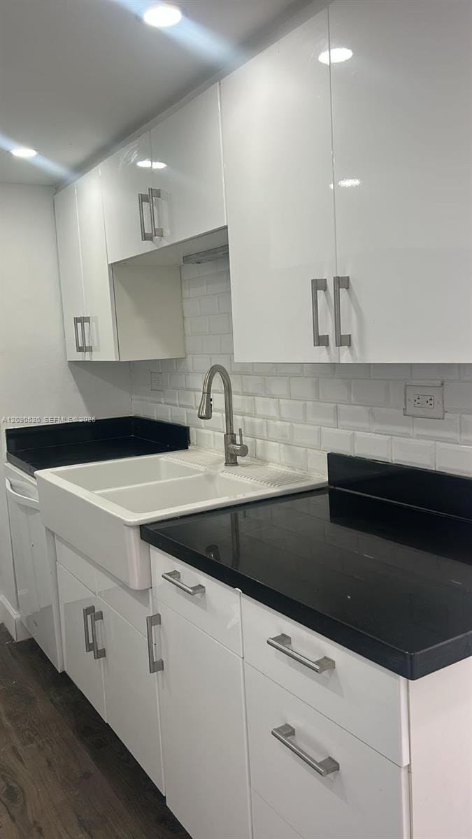 7545 E Treasure Drive 9G — photo 4