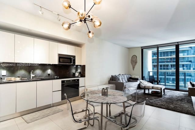 1010 Brickell Avenue 2508, Miami, FL 33131