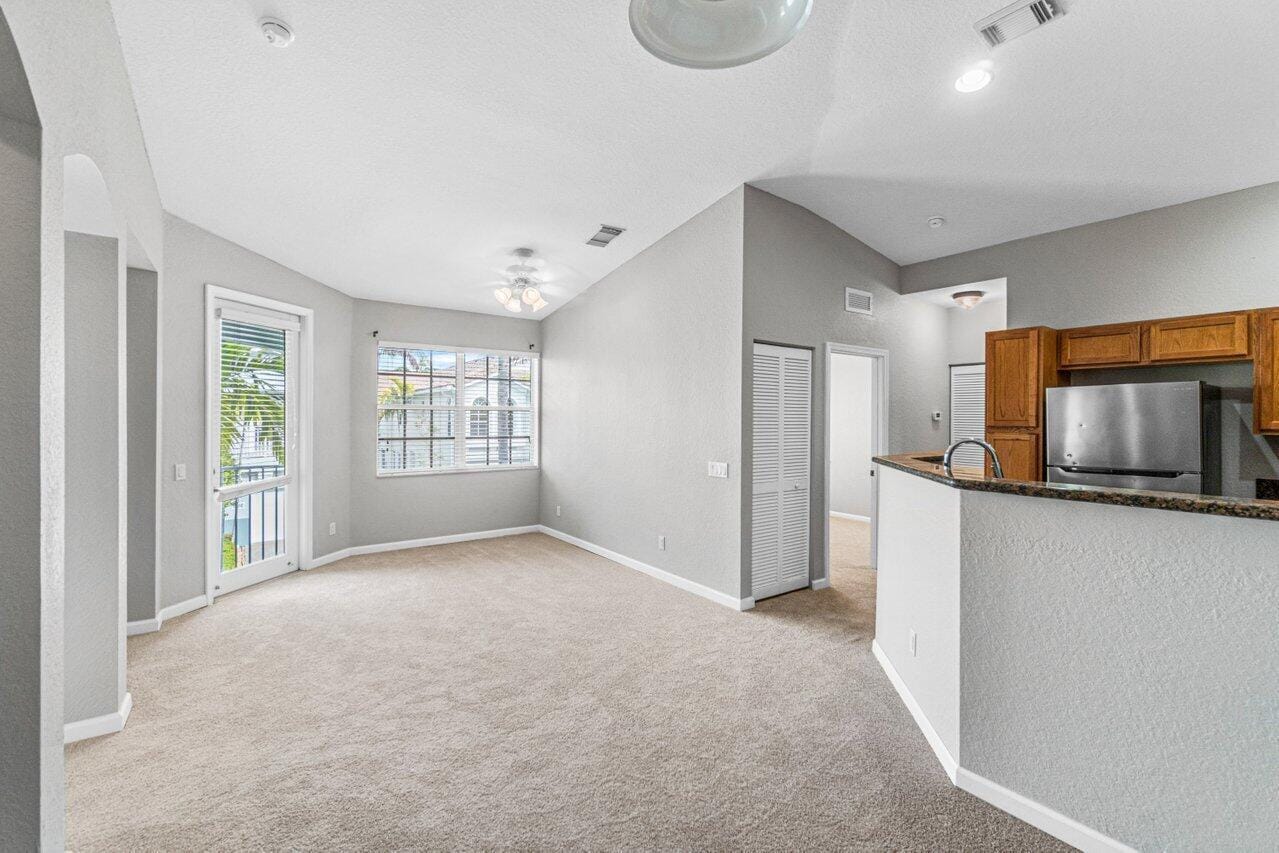 3097 LAUREL RIDGE Circle — photo 2