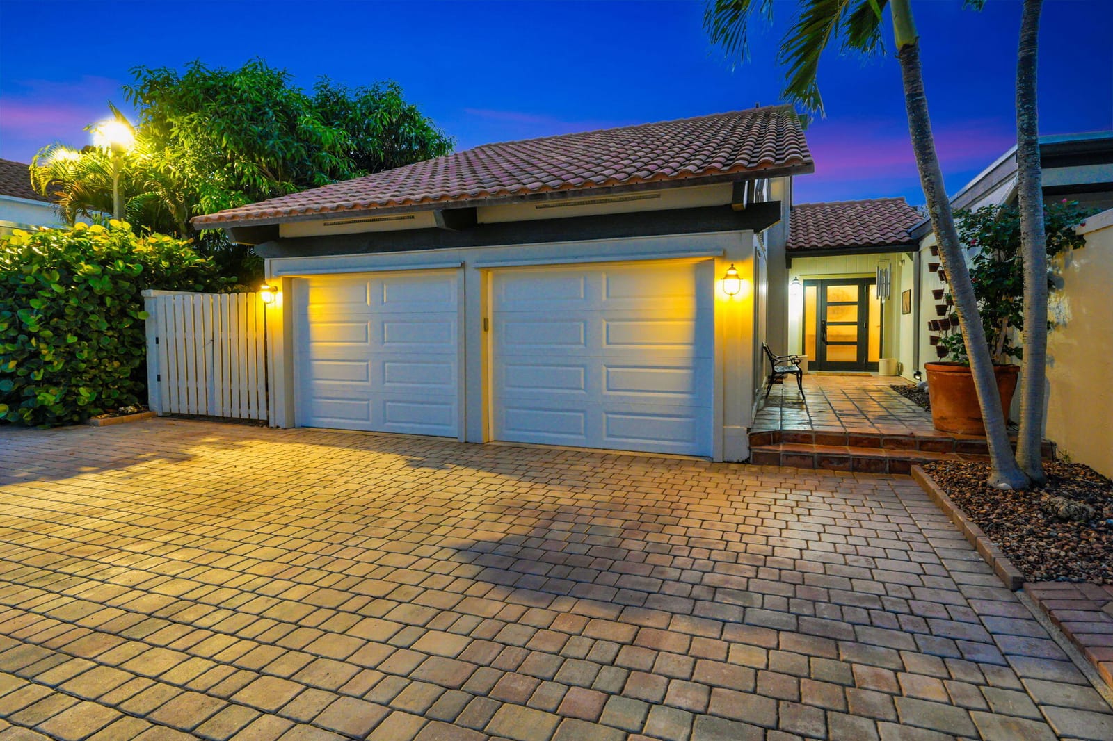 105 SANDPIPER Circle W, Jupiter, FL 33477 photo 6