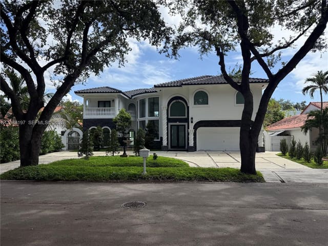 16761 NW 80th Court, Miami Lakes, FL 33016