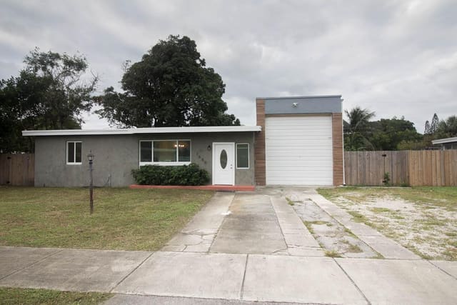 1650 NE 44TH Street, Pompano Beach, FL 33064