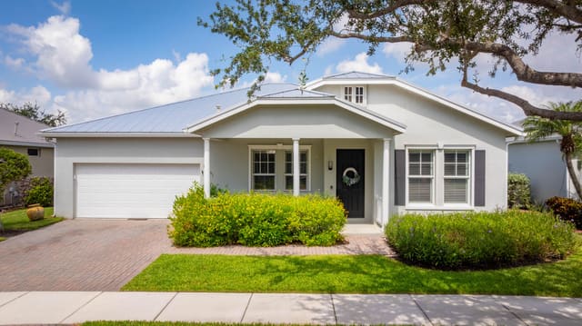 10691 SW Waterway Lane, Bedford Park, Port St. Lucie, FL
