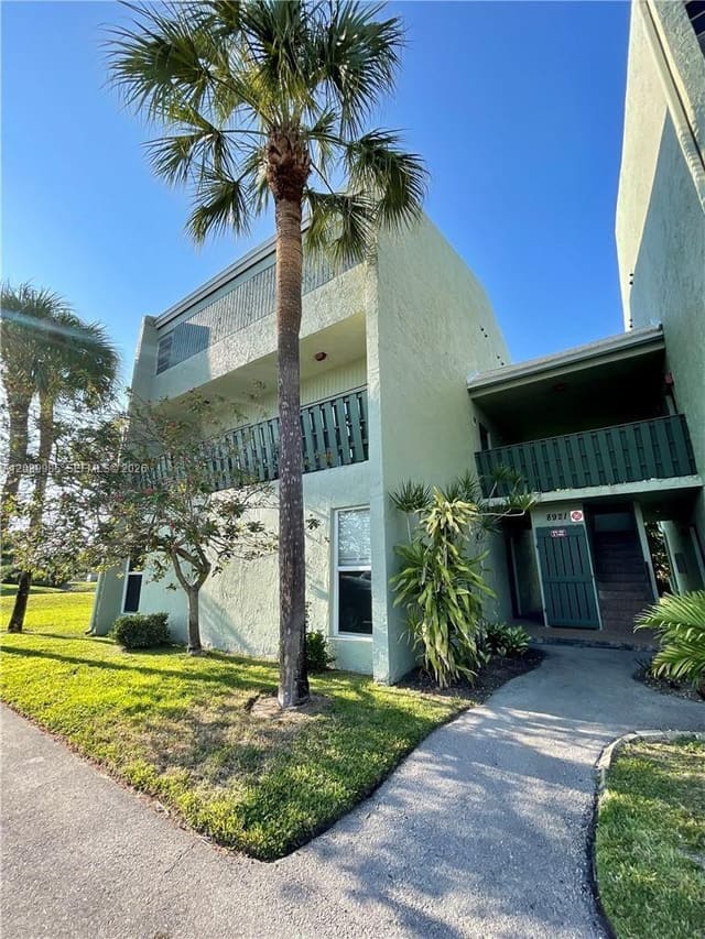 8921 NW 28th Drive D, Coral Springs, FL 33065