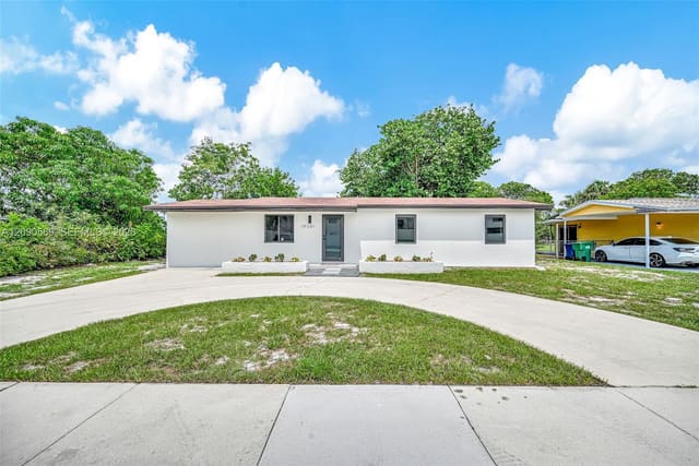 19301 NW 52nd Avenue, Miami Gardens Manor, Miami Gardens, FL
