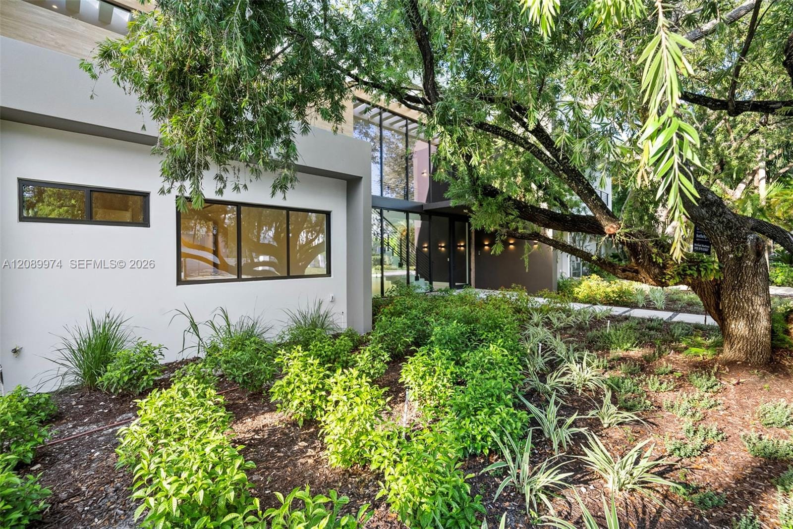 5921 SW 84th Street — photo 4