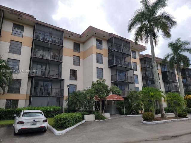 5570 NW 44th Street 215A, Lauderhill, FL 33319