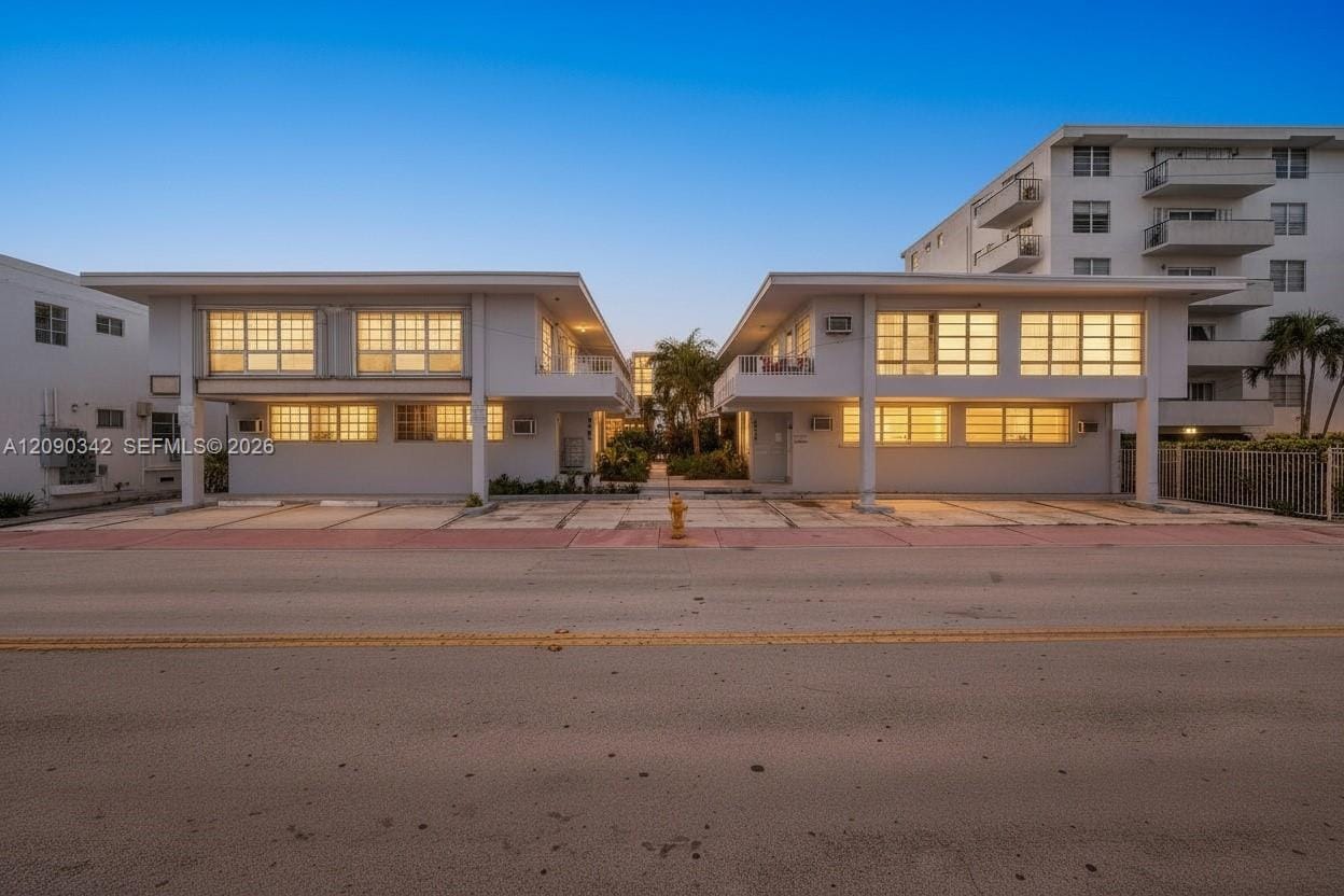 8010 Tatum Waterway Drive 5, Miami Beach, FL 33141 photo 1