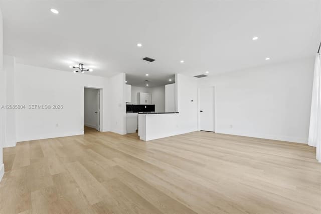 2610 NW 83rd Avenue, Sunrise, FL 33322