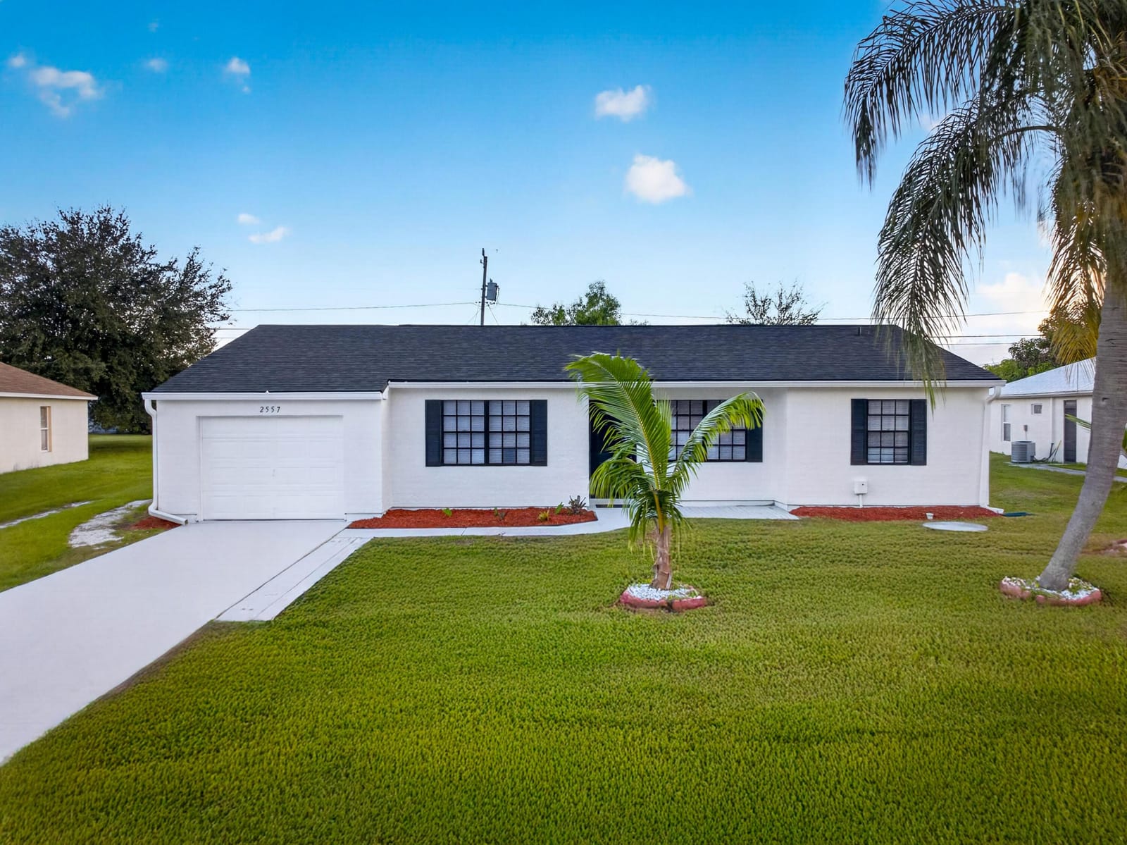2557 SE Robin Circle, Port St. Lucie, FL 34952 photo 1