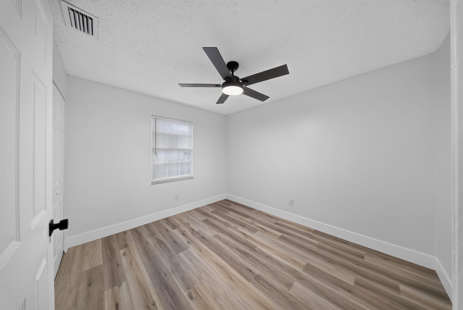 2557 SE Robin Circle, Port St. Lucie, FL 34952 photo 12