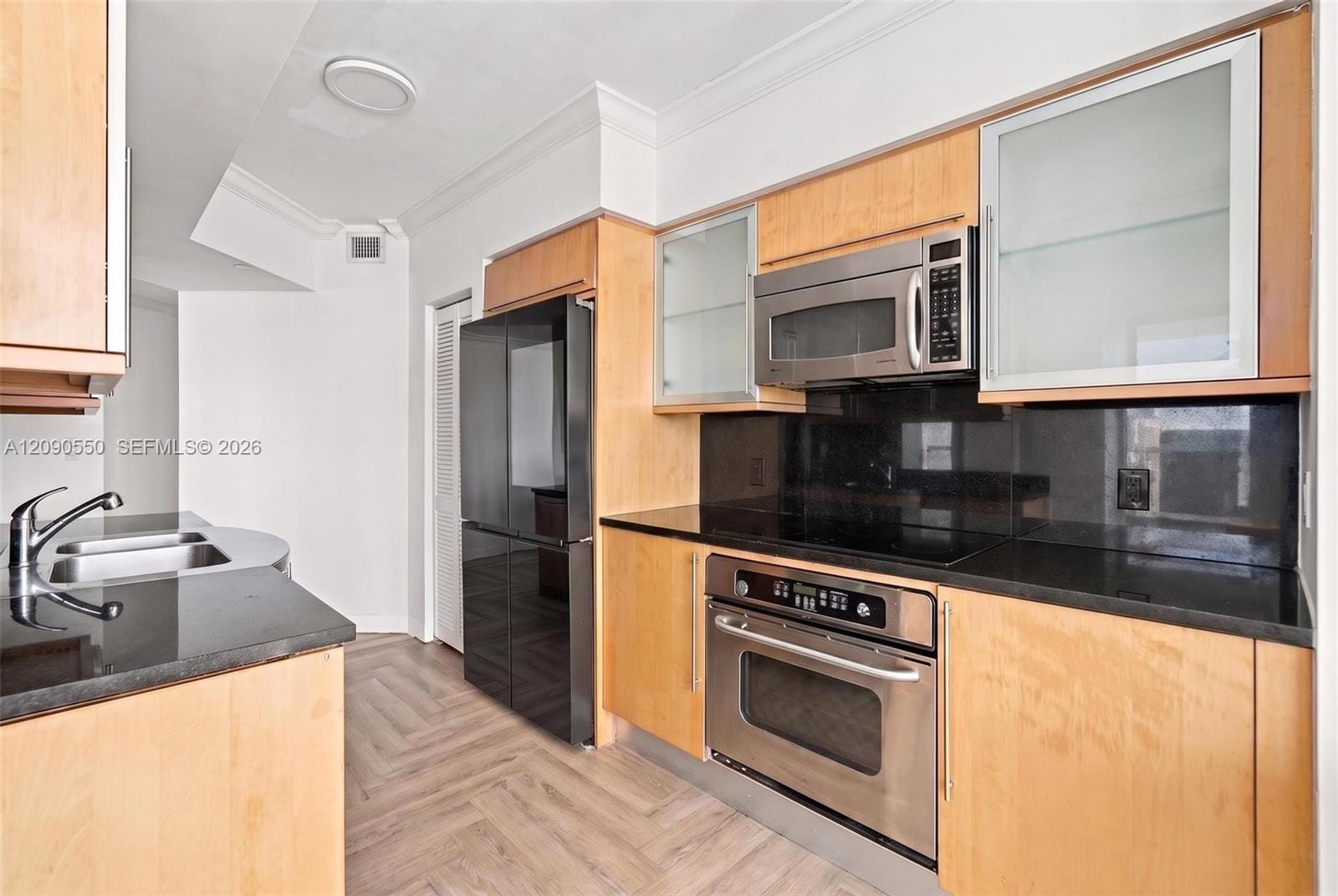 6365 Collins Avenue 1103, Miami Beach, FL 33141 photo 13