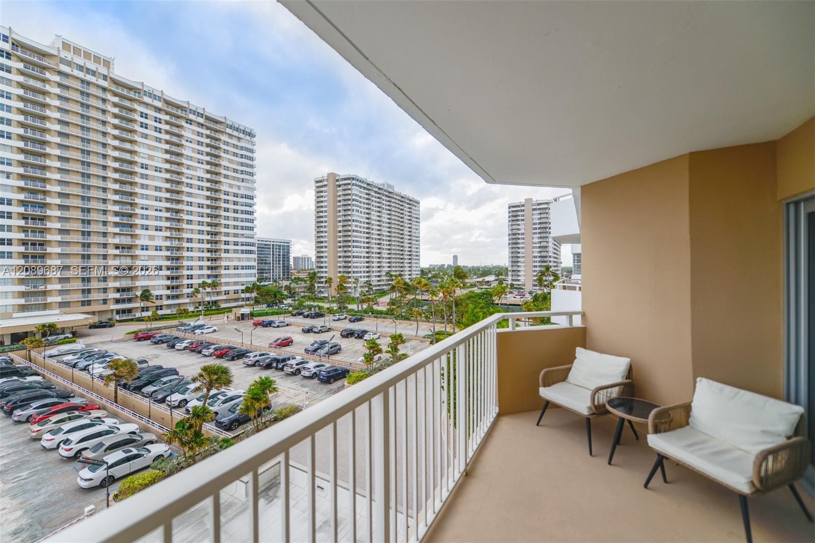 1950 S Ocean Drive 5A — photo 3