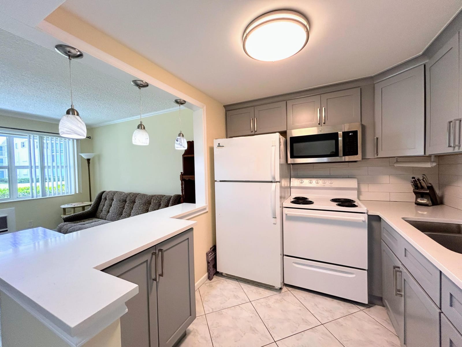 350 Horizons E 106, Boynton Beach, FL 33435 photo 14