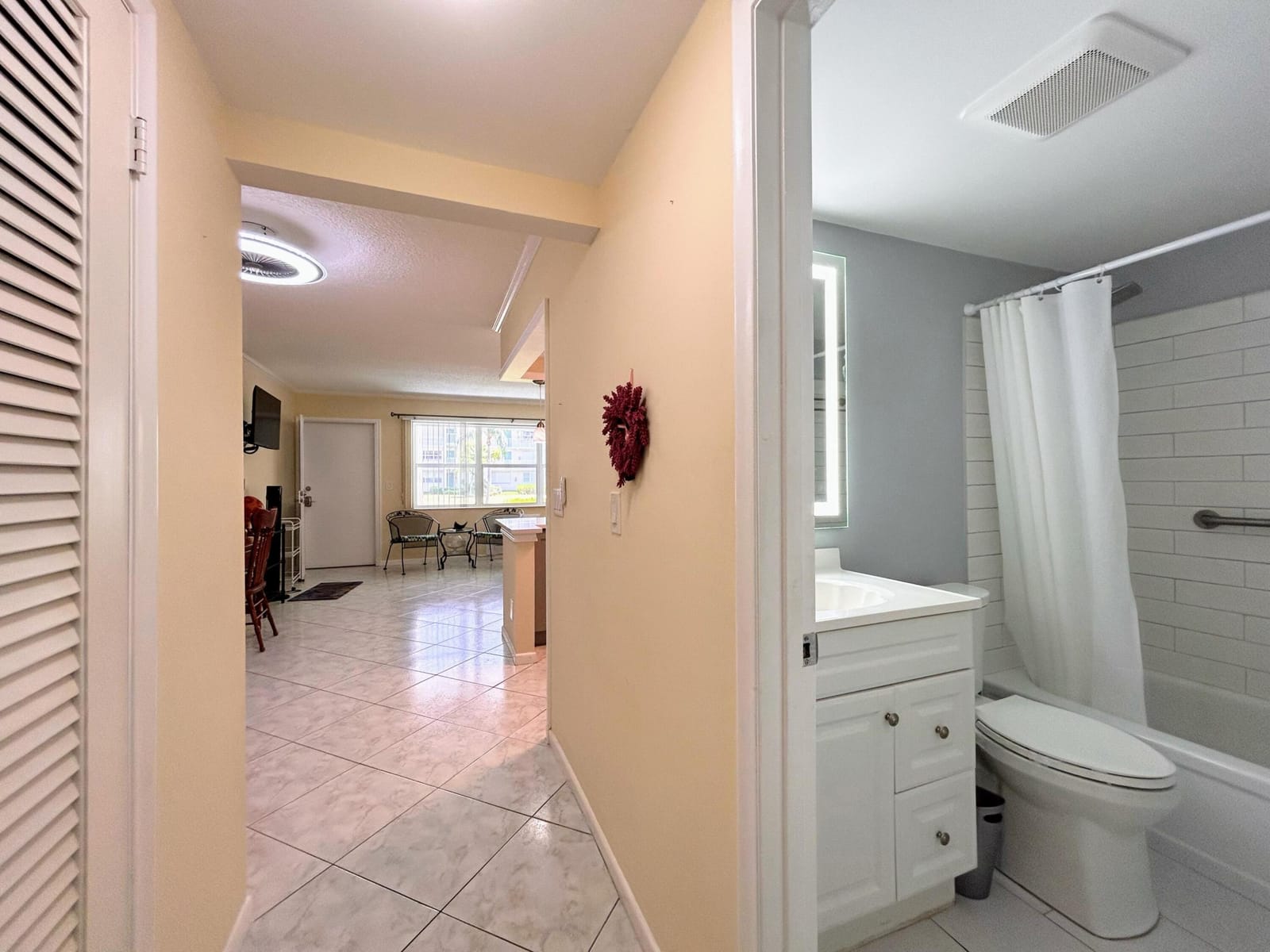 350 Horizons E 106, Boynton Beach, FL 33435 photo 15