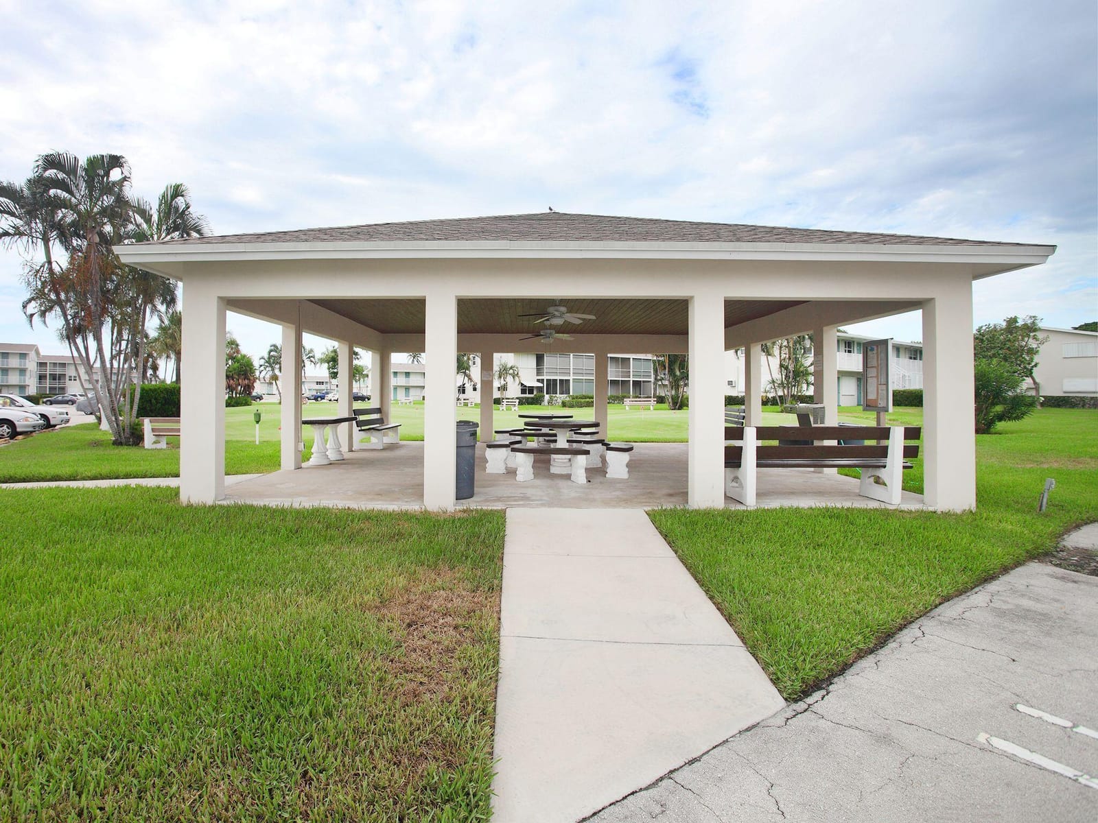 350 Horizons E 106, Boynton Beach, FL 33435 photo 28