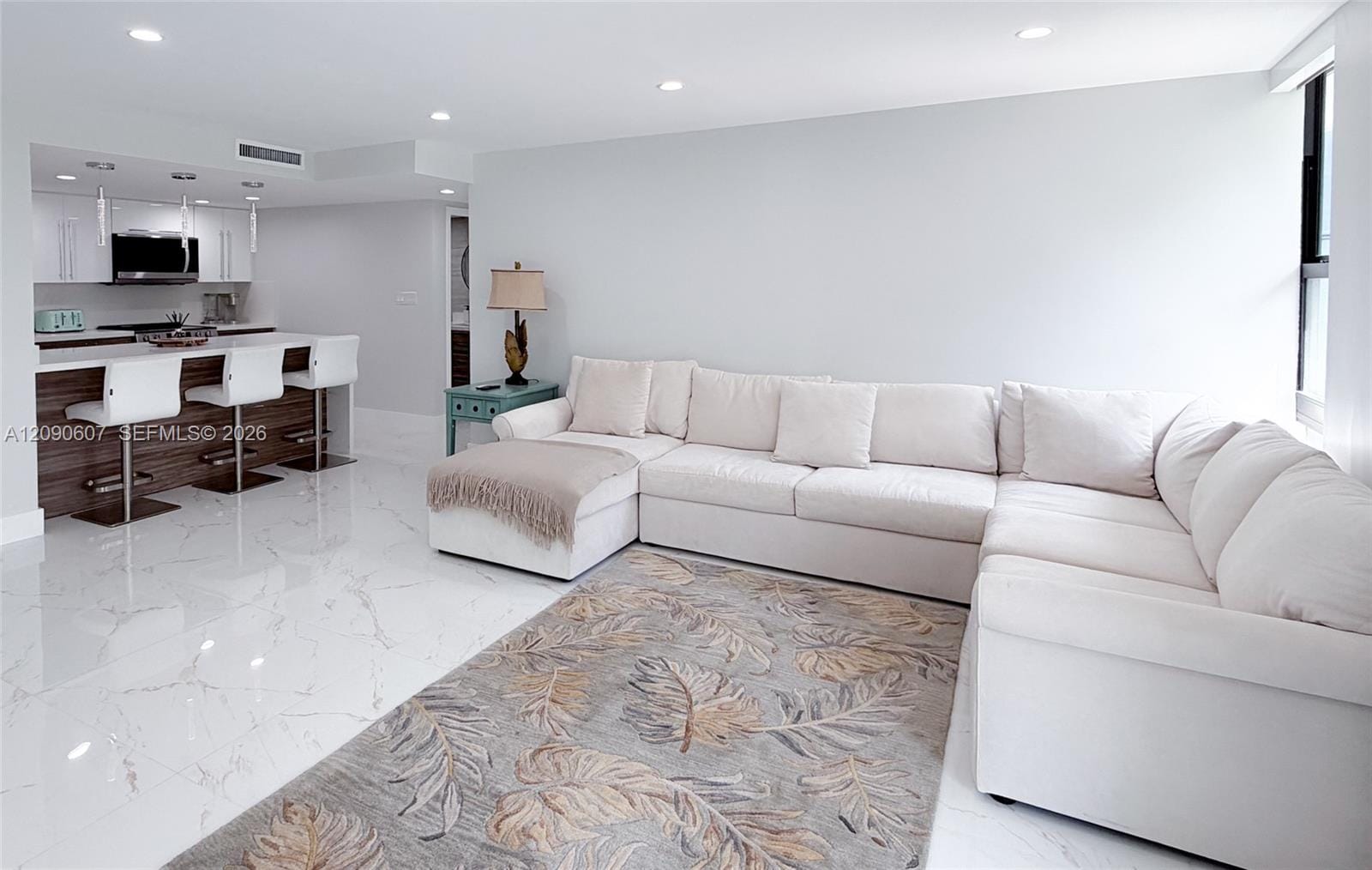 1800 Collins Avenue 3B — photo 2
