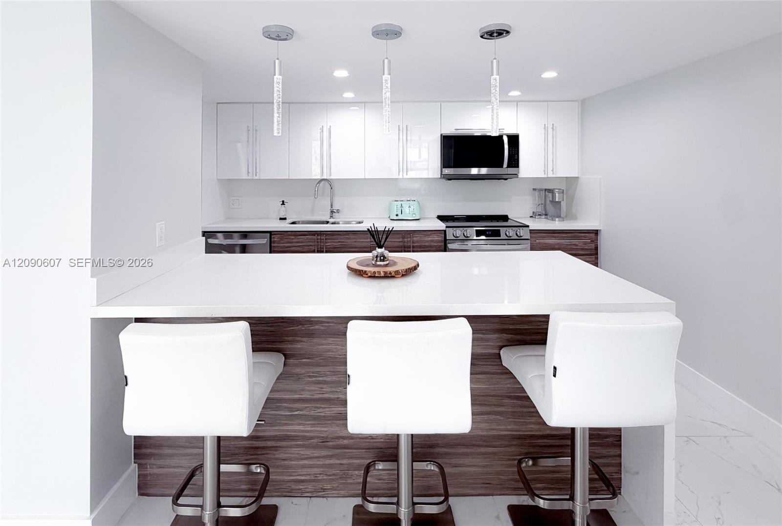 1800 Collins Avenue 3B — photo 5