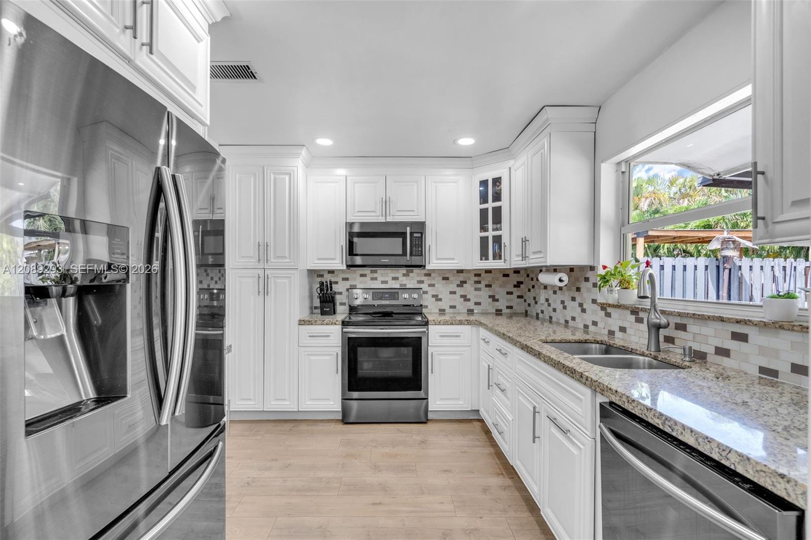 8531 NW 8th Street, Pembroke Pines, FL 33024 photo 8