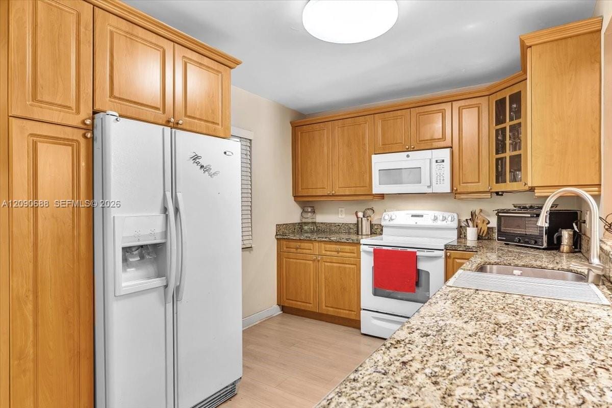 424 SE 10th Street 104, Dania Beach, FL 33004 photo 17