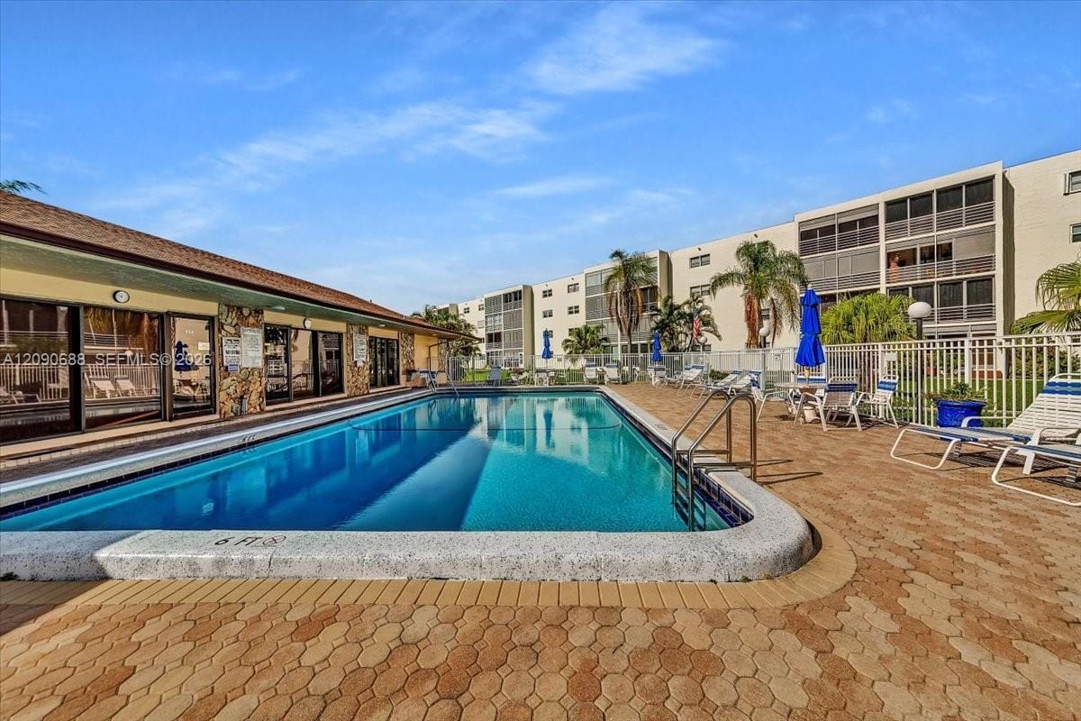 424 SE 10th Street 104, Dania Beach, FL 33004 photo 29