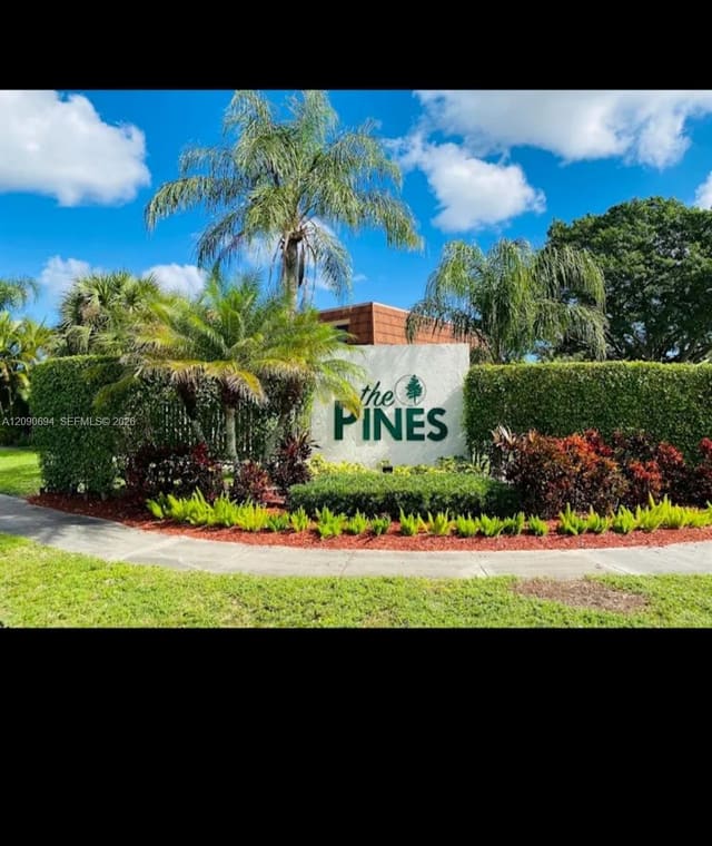 2185 White Pine Circle B, Greenacres, FL 33415