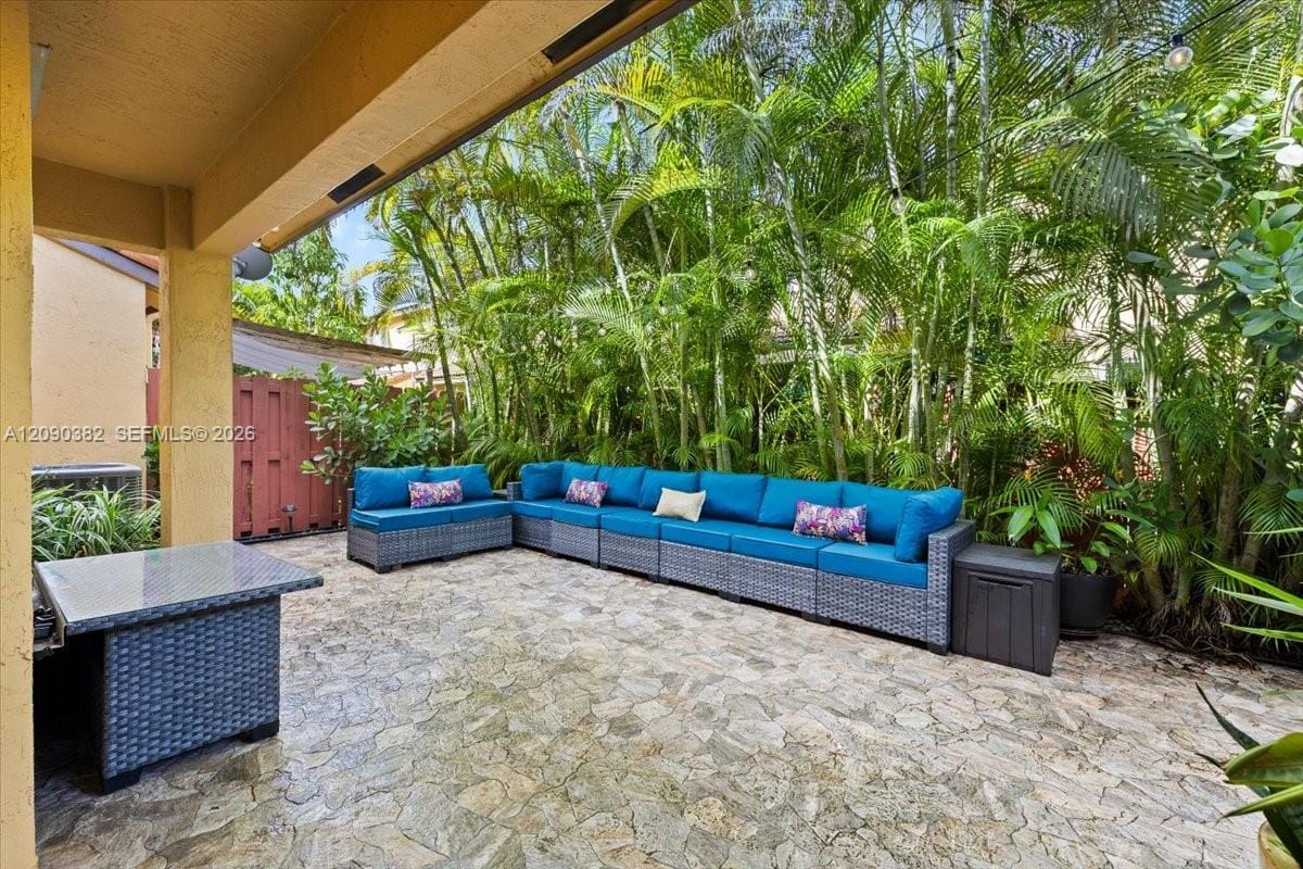 195 Sable Palm Way — photo 5