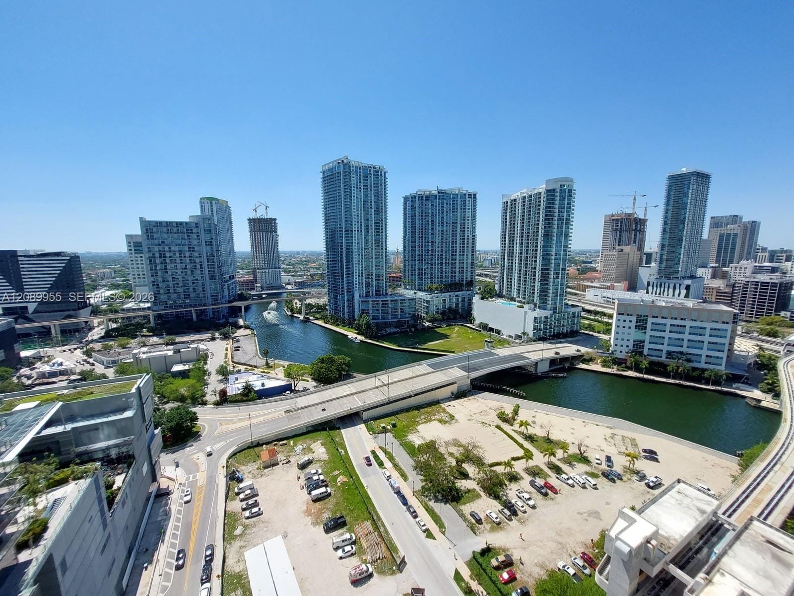 31 SE 6th Street 1405, Miami, FL 33131 photo 12