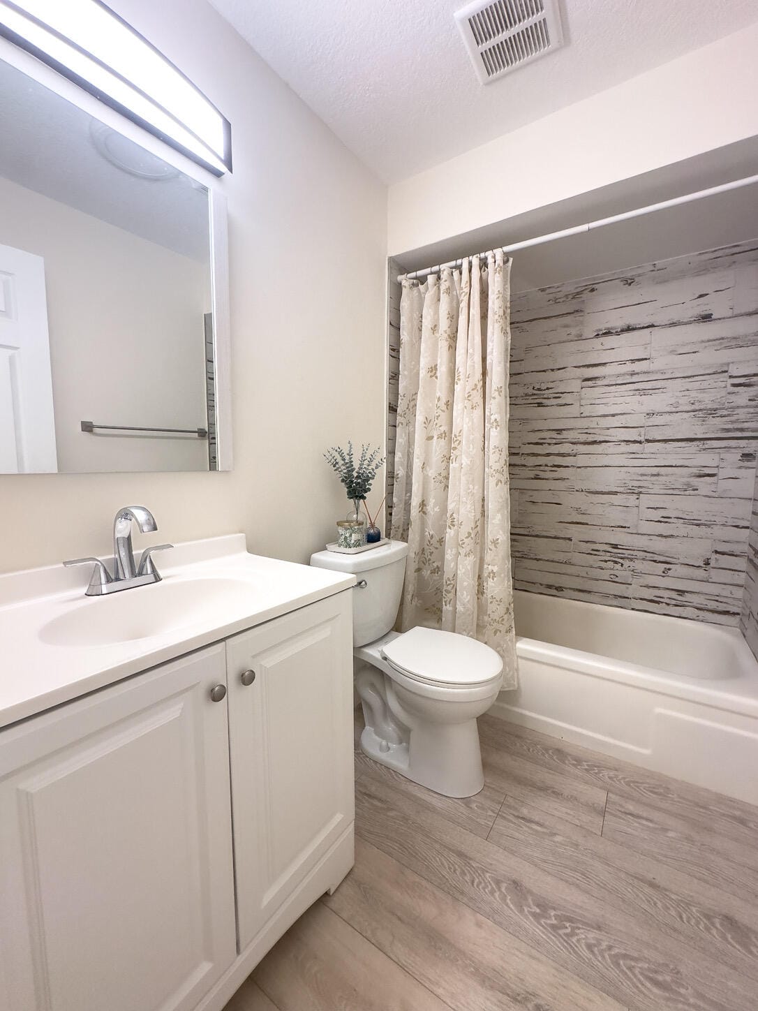 6080 FOREST HILL Boulevard 109, West Palm Beach, FL 33415 photo 15