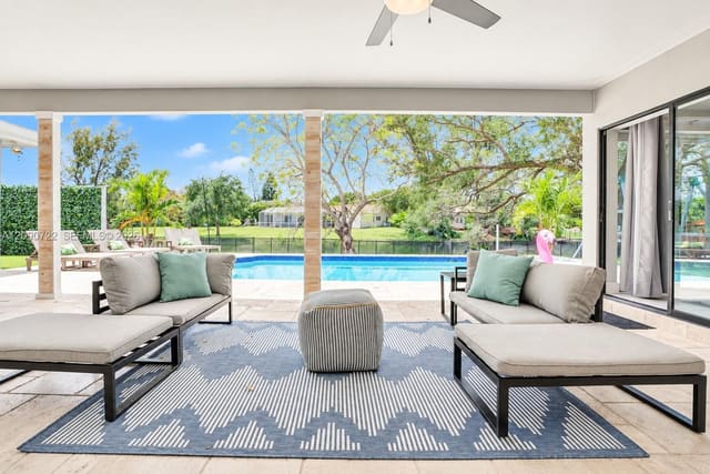 1941 SW 52nd Terrace, Plantation, FL 33317