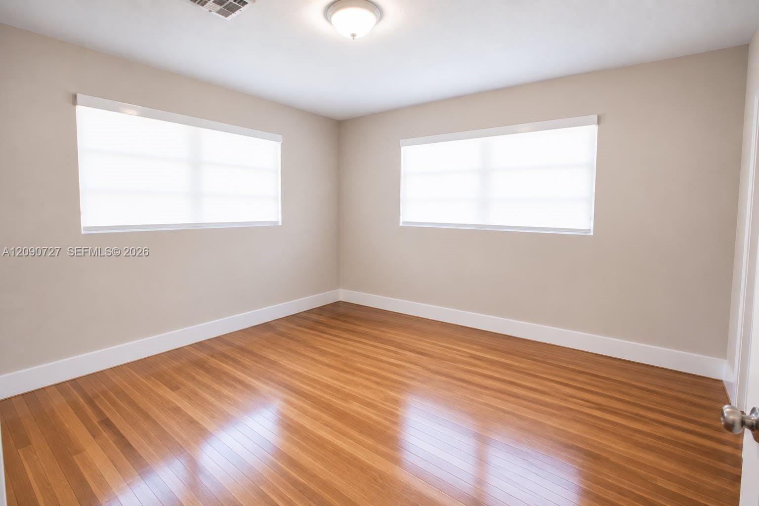 500 East Drive, North Miami Beach, FL 33162 photo 16