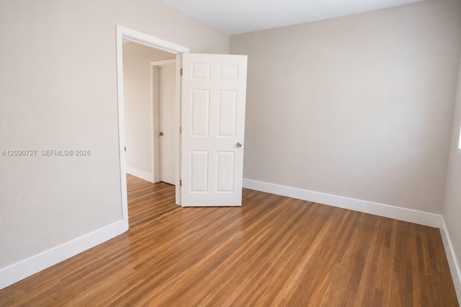 500 East Drive, North Miami Beach, FL 33162 photo 20