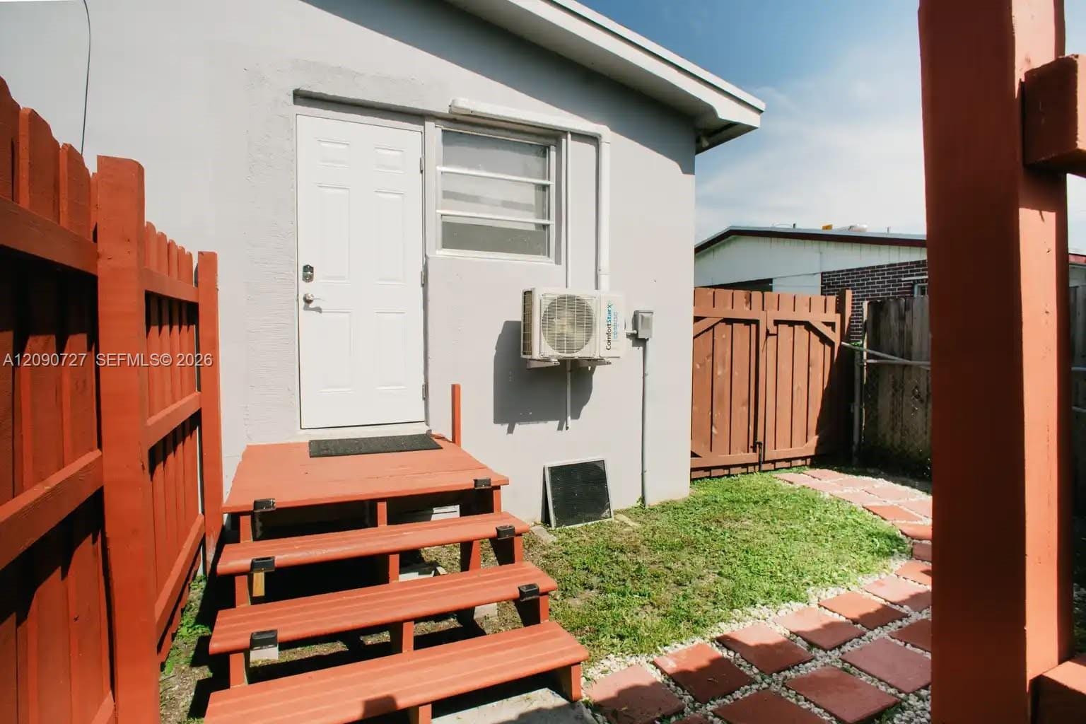 500 East Drive, North Miami Beach, FL 33162 photo 7