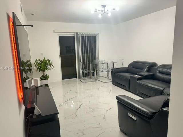 14951 SW 82nd Lane 17-305, Miami, FL 33193