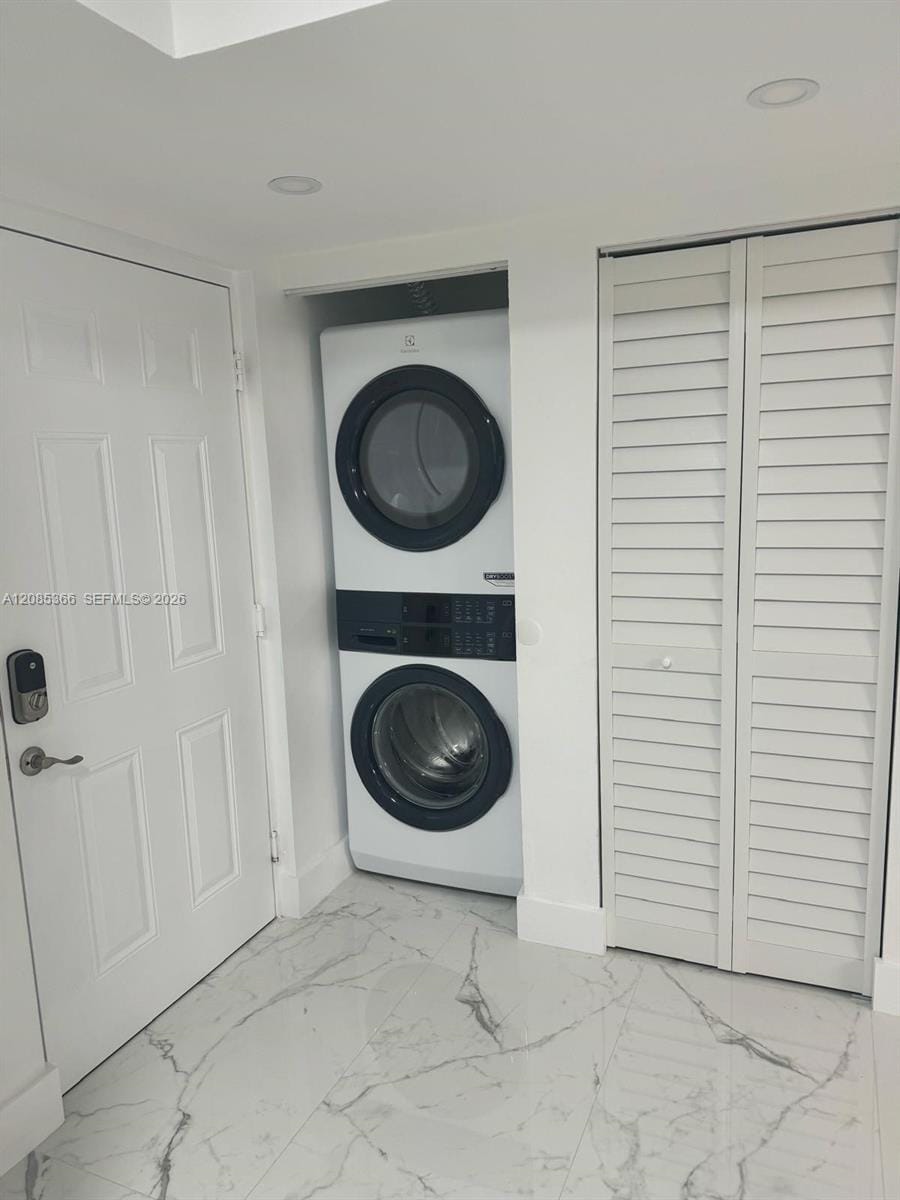 14951 SW 82nd Lane 17-305 — photo 8