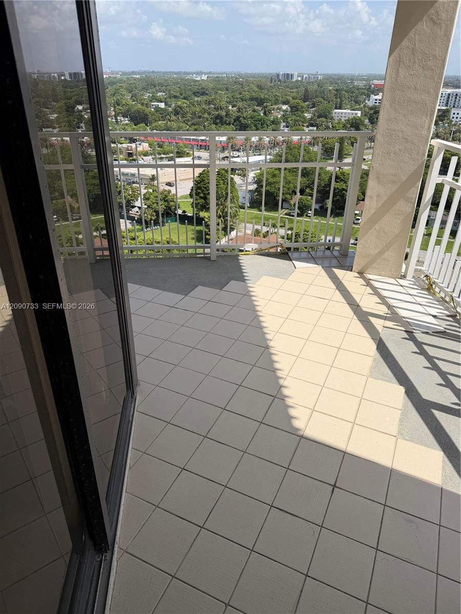 1000 Quayside Terrace 1807, Miami, FL 33138 photo 16