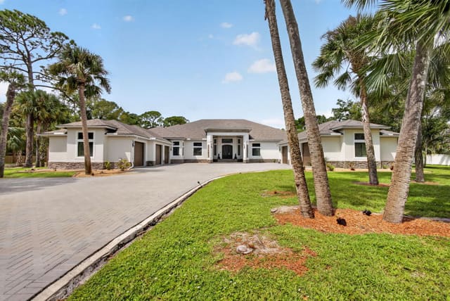 145 24TH Avenue, Vero Beach, FL 32962