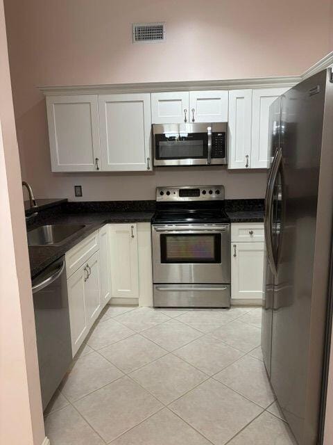 223 SPRINGDALE Circle, Palm Springs, FL 33461 photo 4