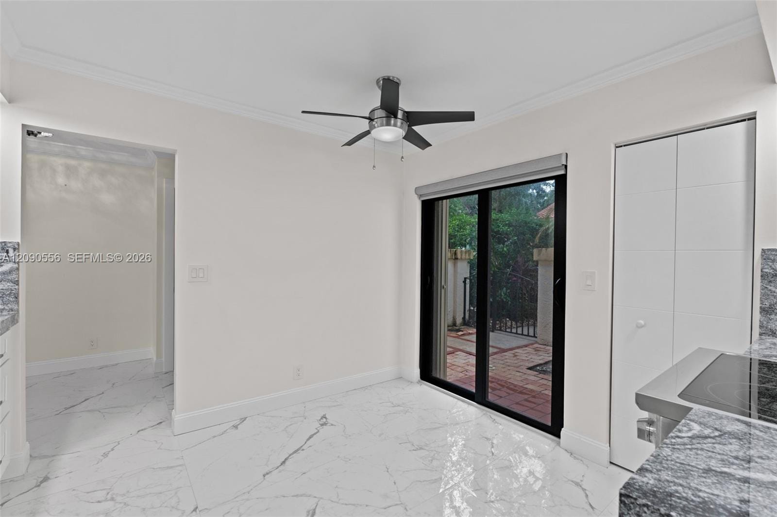 7733 La Mirada Drive 7733 — photo 10